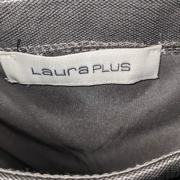 Elegant Laura Plus Black Lace Midi Dress Size Based On Measurements size 16 - Picture 8 of 8